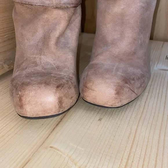 Fun pair of Jeffrey Campbell leather Boots - Picture 8 of 11